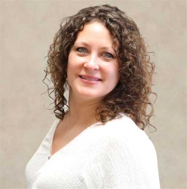 2023 Lisa Weiss' Current Location and Latest News