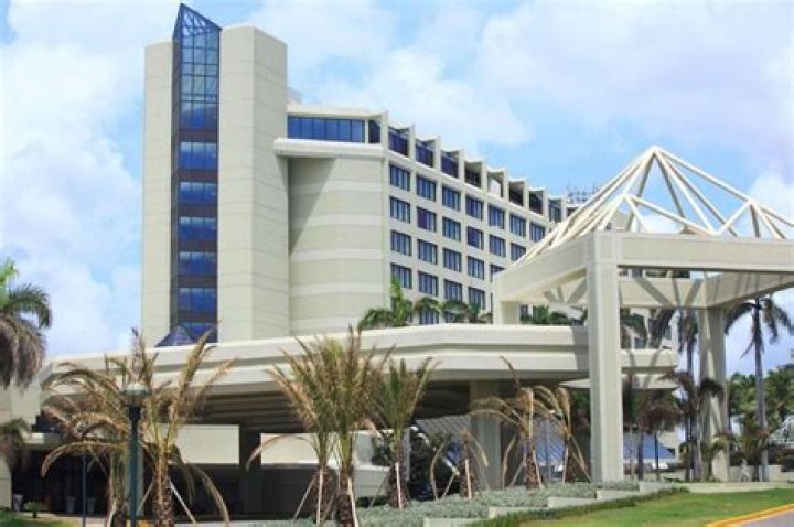 Renaissance Santo Domingo Jaragua Hotel: The Ultimate Guide to Luxury and Comfort